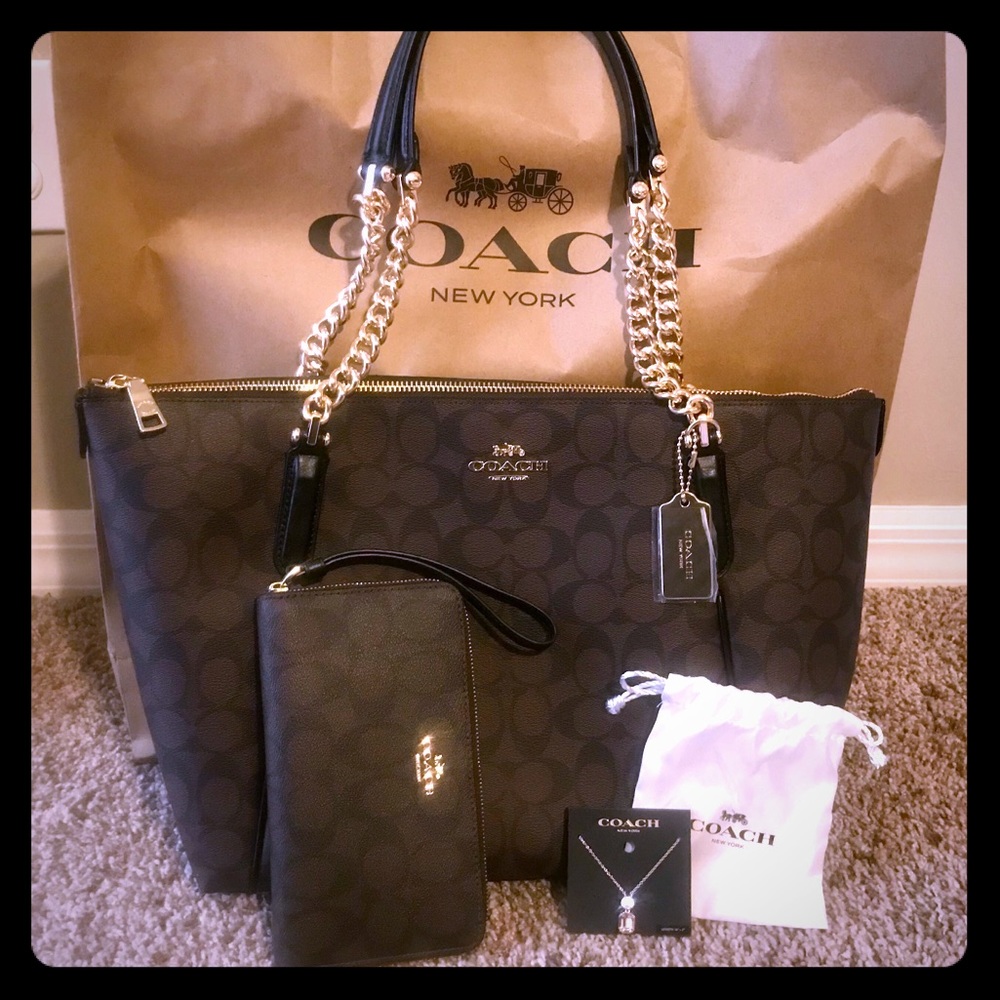 NWT Coach Ava purse wallet necklace set